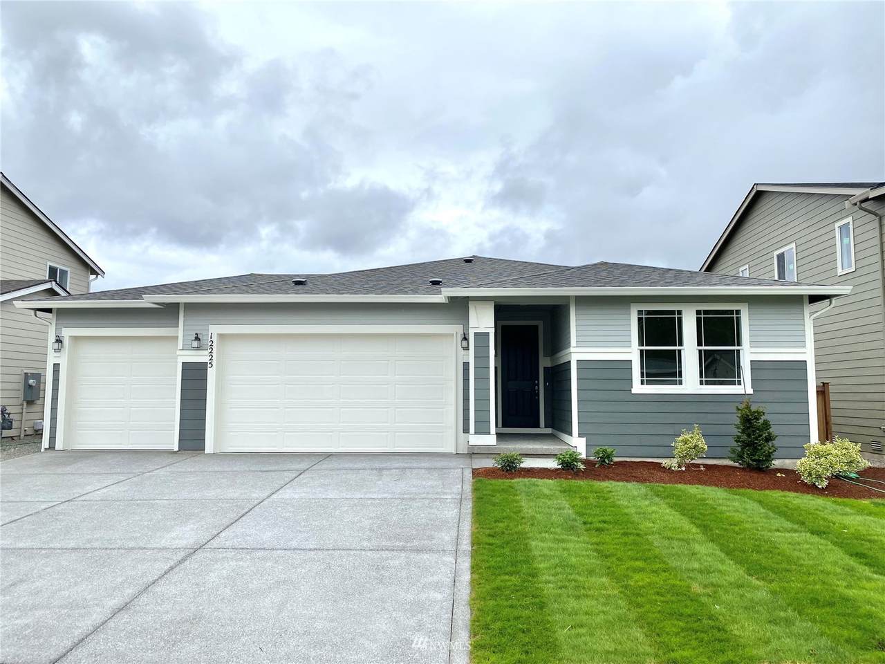 12225 176th Street - Photo 1