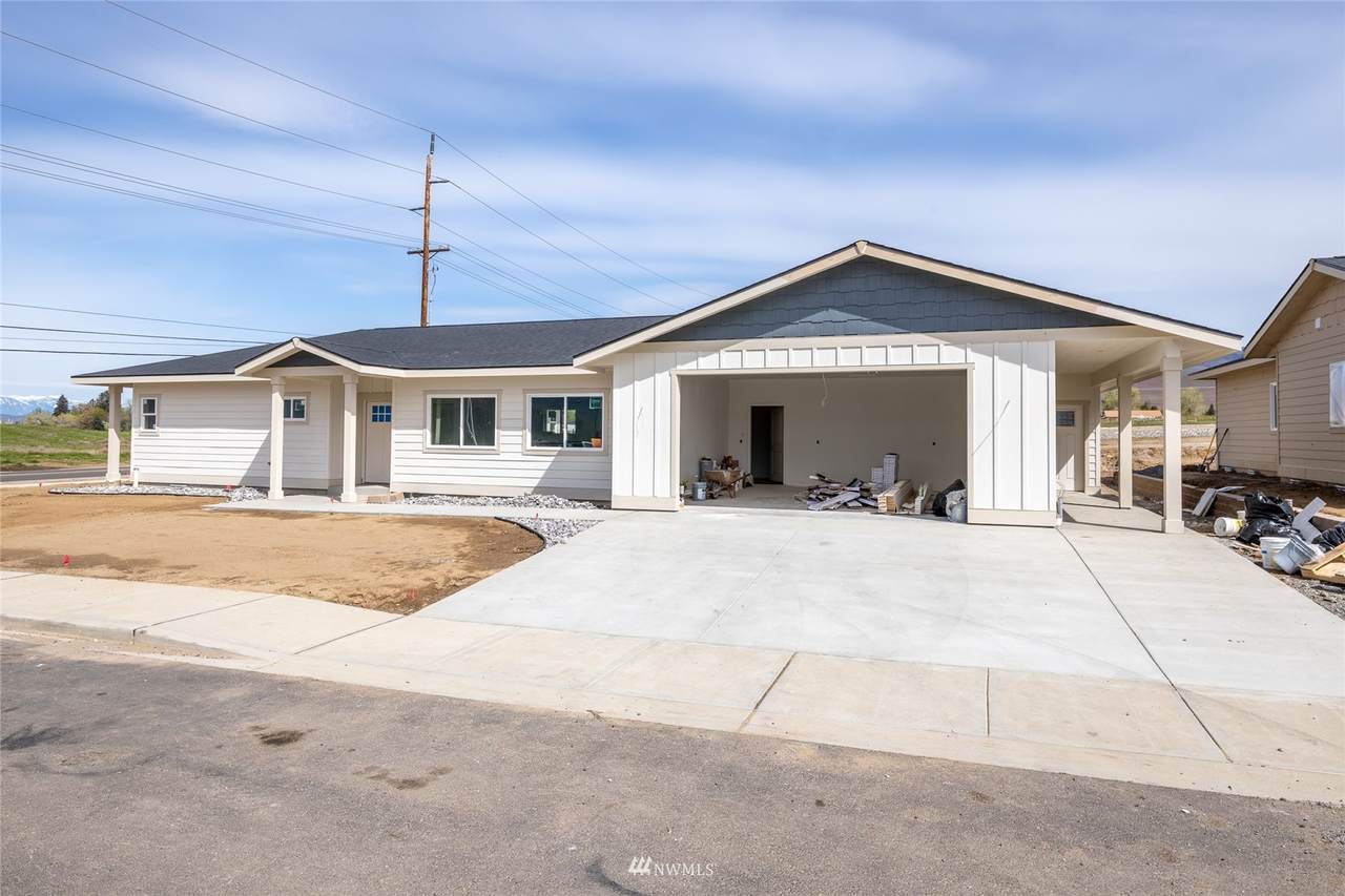 2515 1st Street - Photo 1
