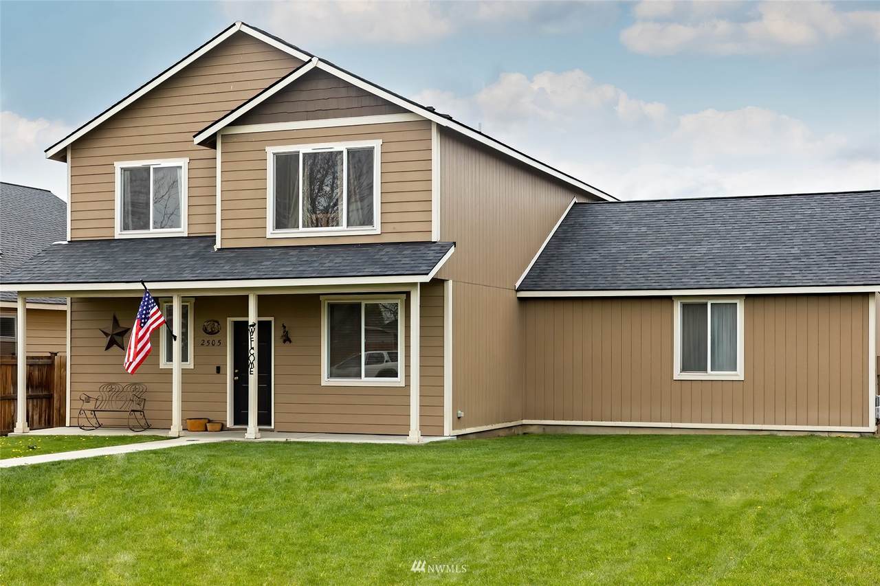 2505 Spar Lane - Photo 1