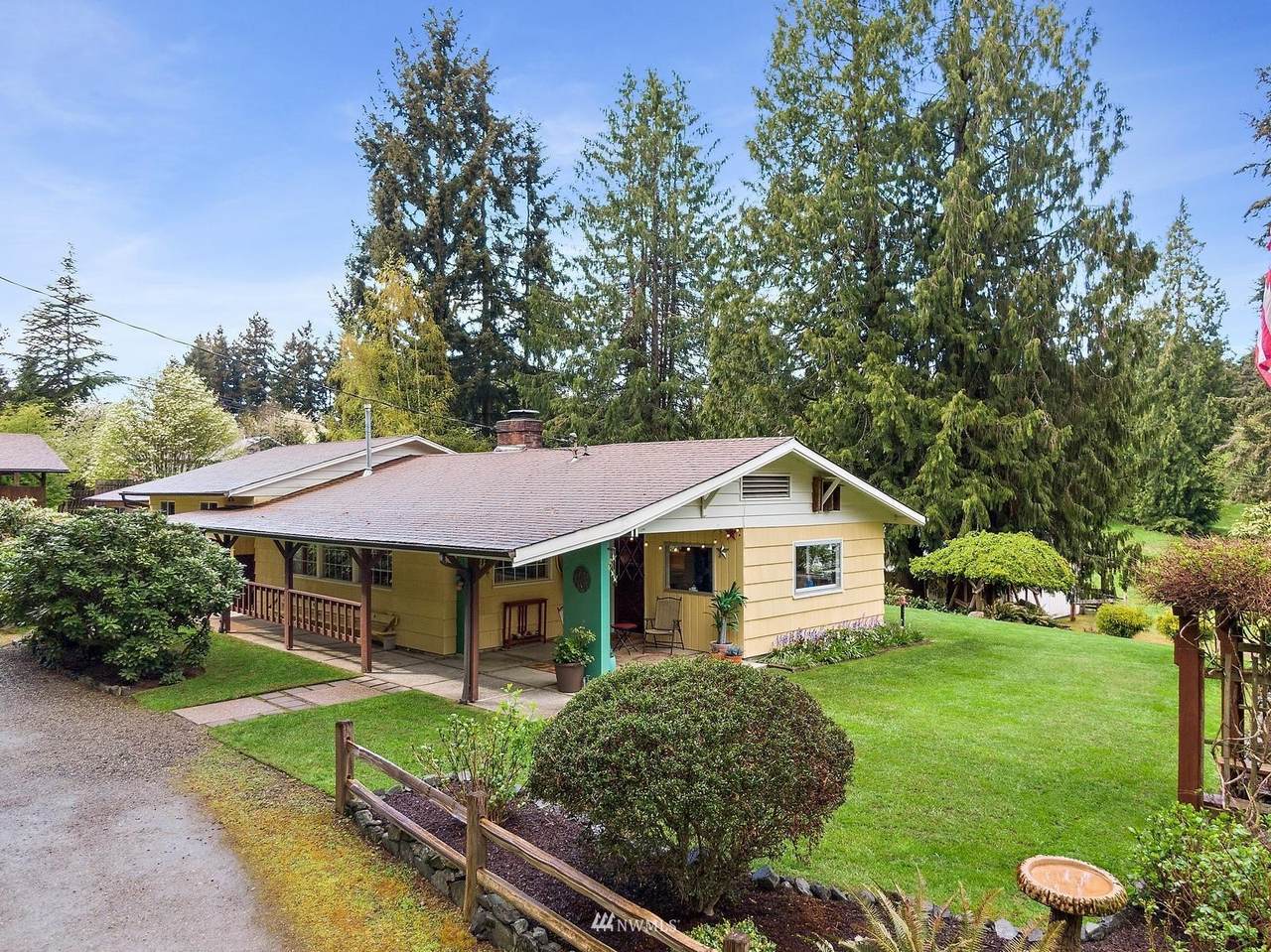 6207 84th Street - Photo 1