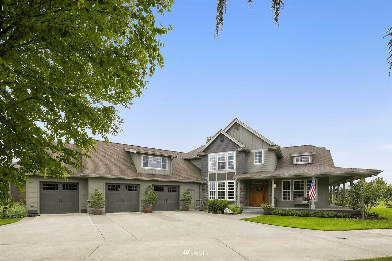 549 Wildrose Circle - Photo 1
