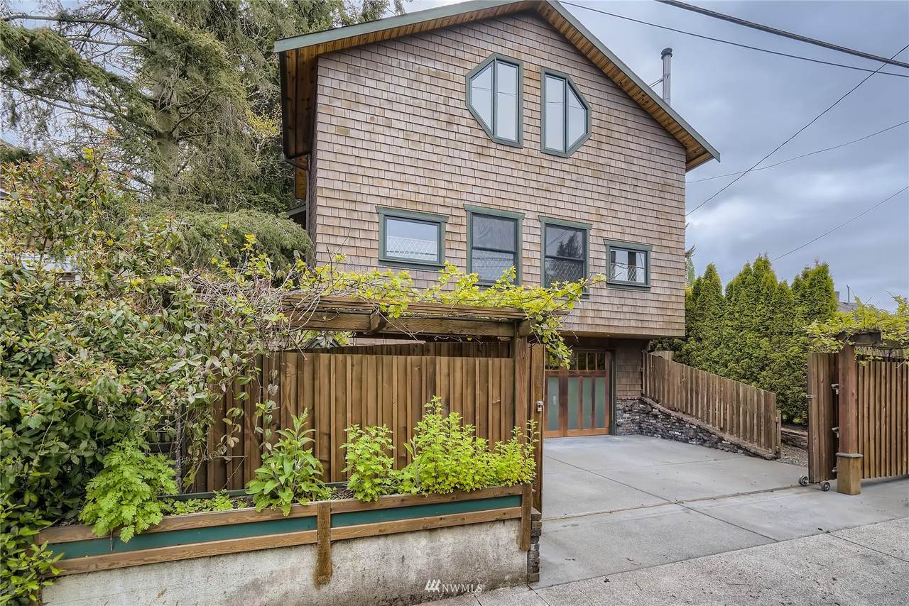 8611 16th Avenue - Photo 1
