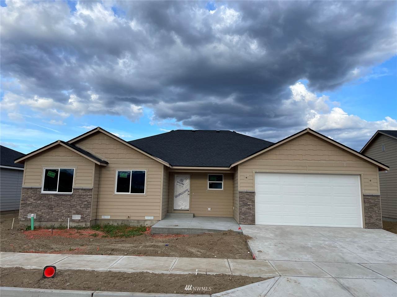 127 Emma Drive - Photo 1