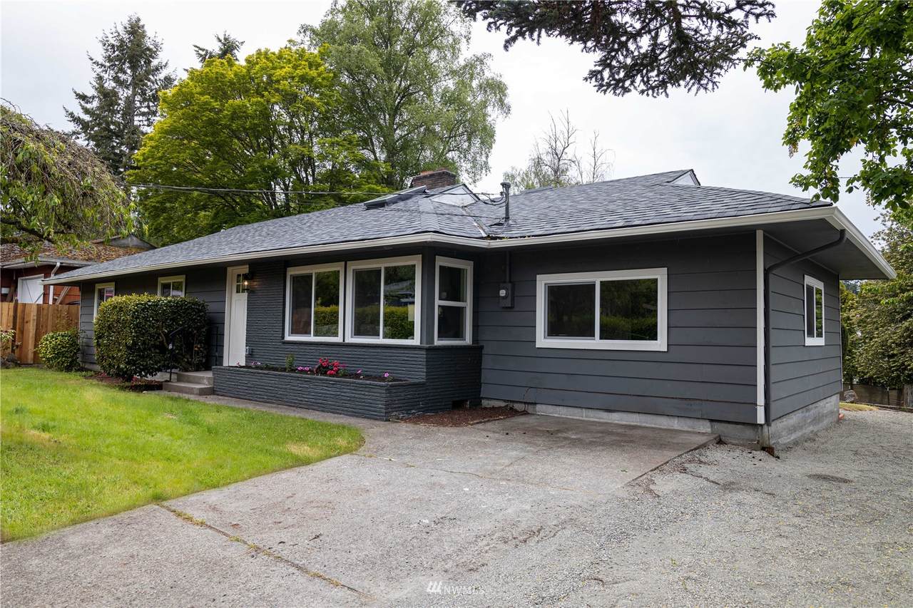 3308 Grandview Drive - Photo 1