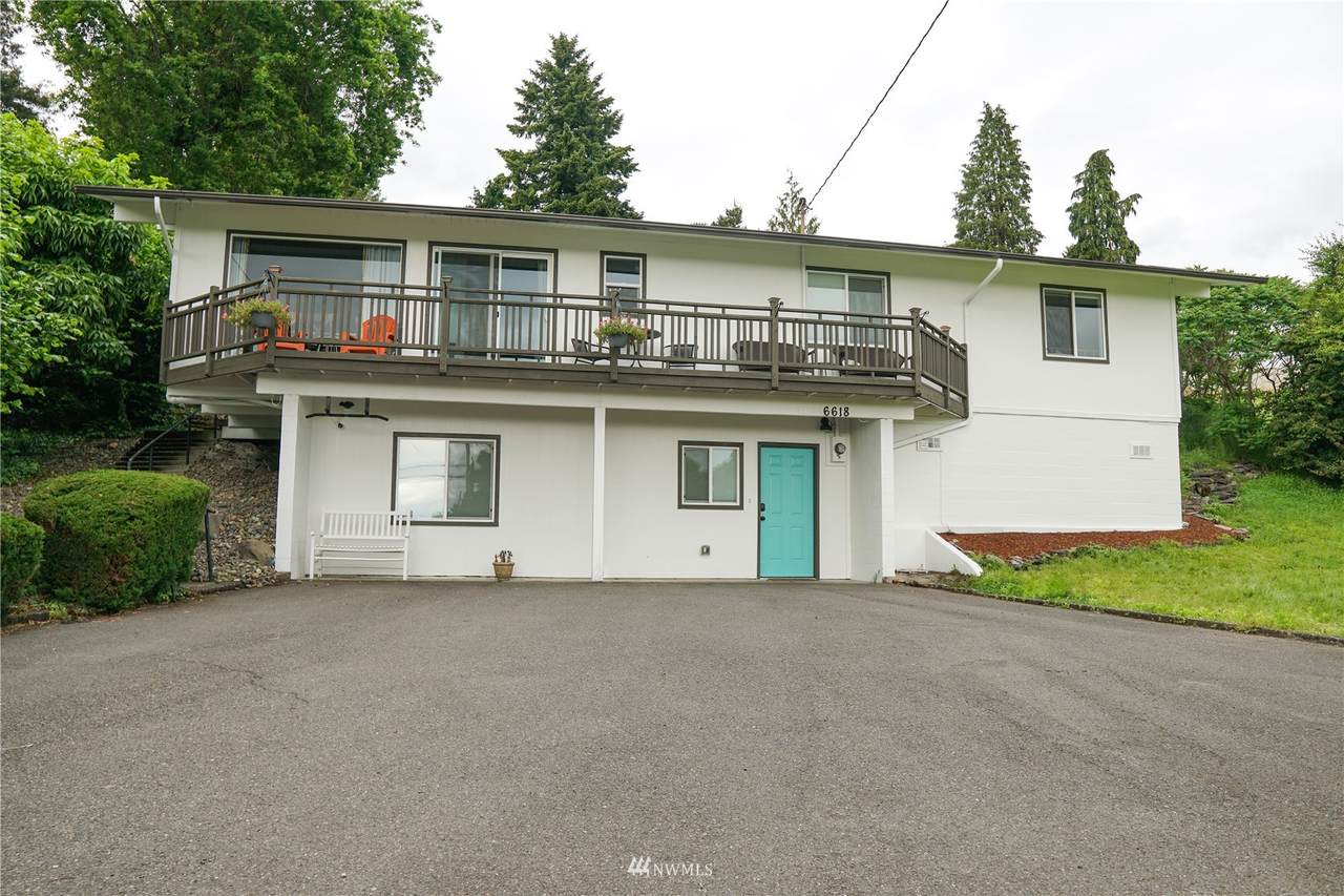 6618 Riverside - Photo 1