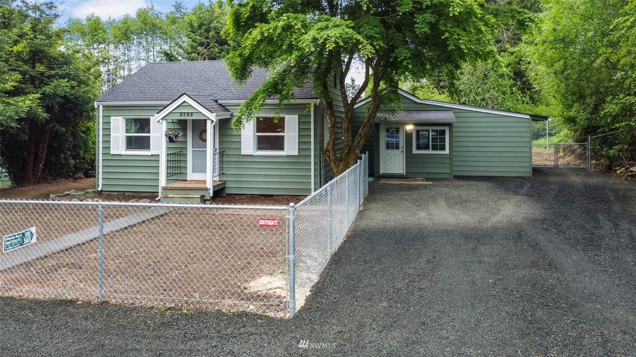 2325 Jackson Avenue - Photo 1