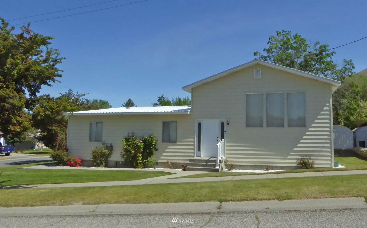 901 Tulip Street - Photo 1