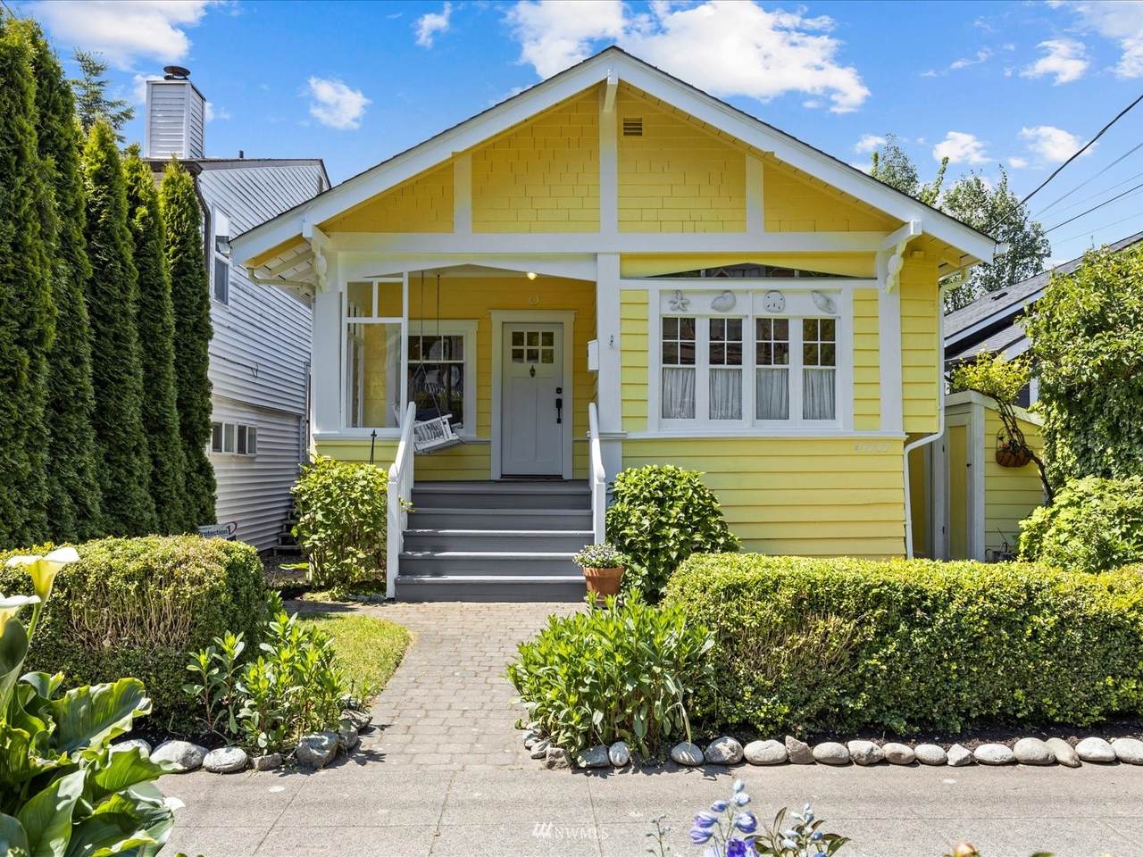 4007 59th Avenue - Photo 1