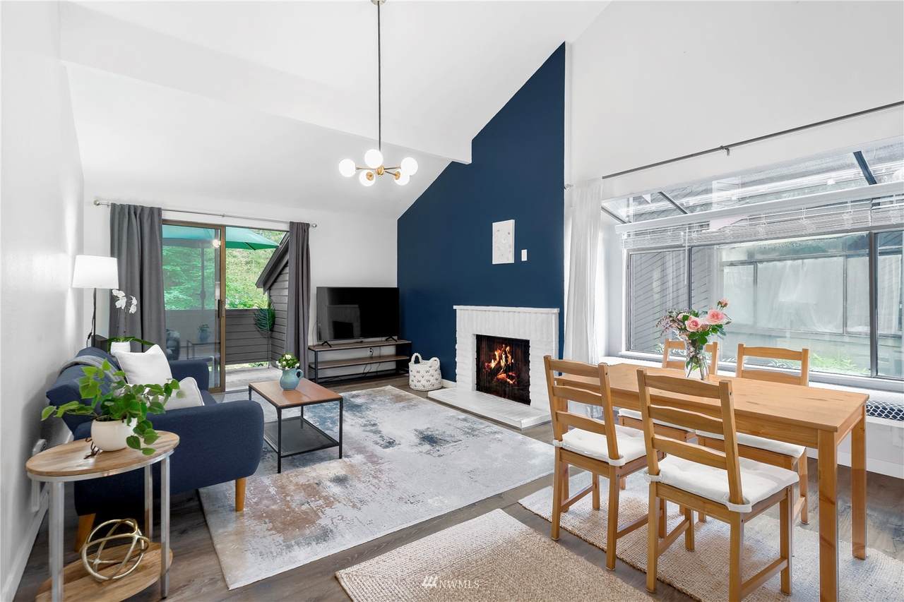 10019 122nd Street - Photo 1