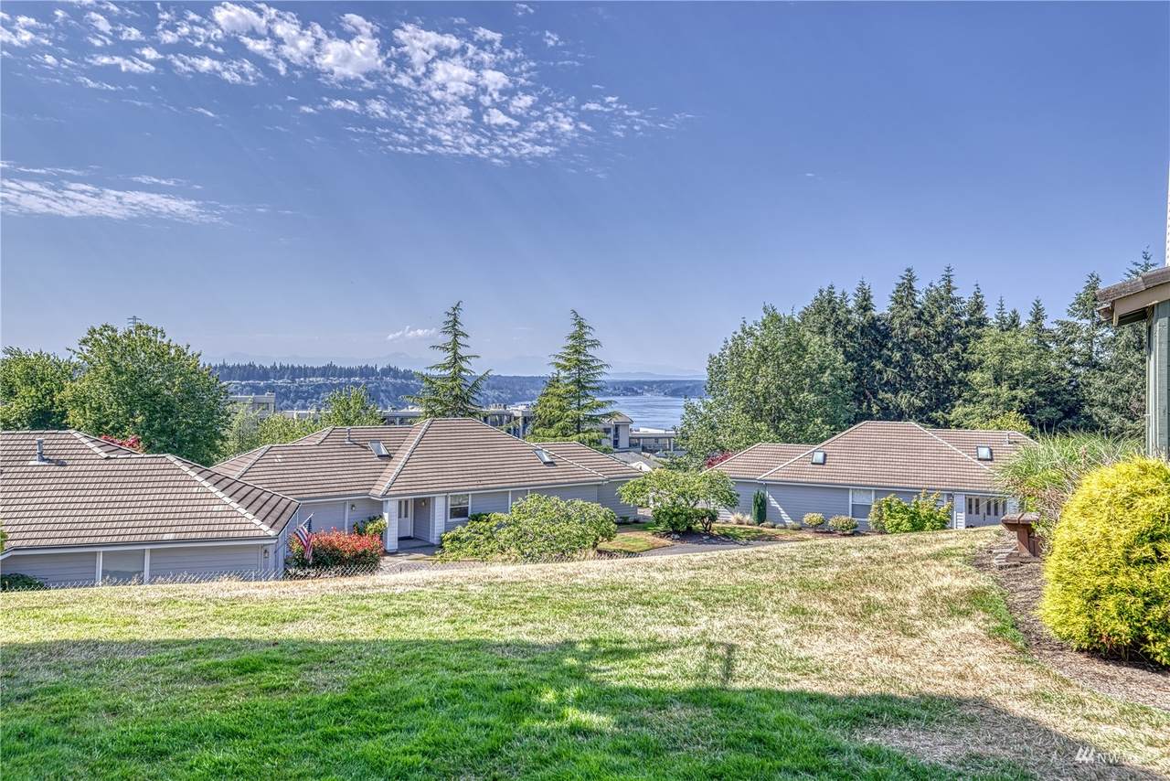 3008 Narrows Drive - Photo 1