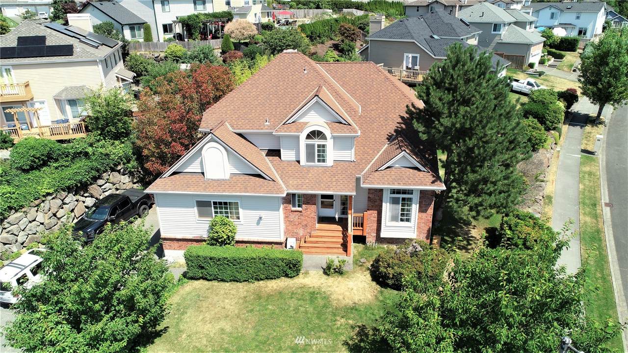5201 Ridge Drive - Photo 1