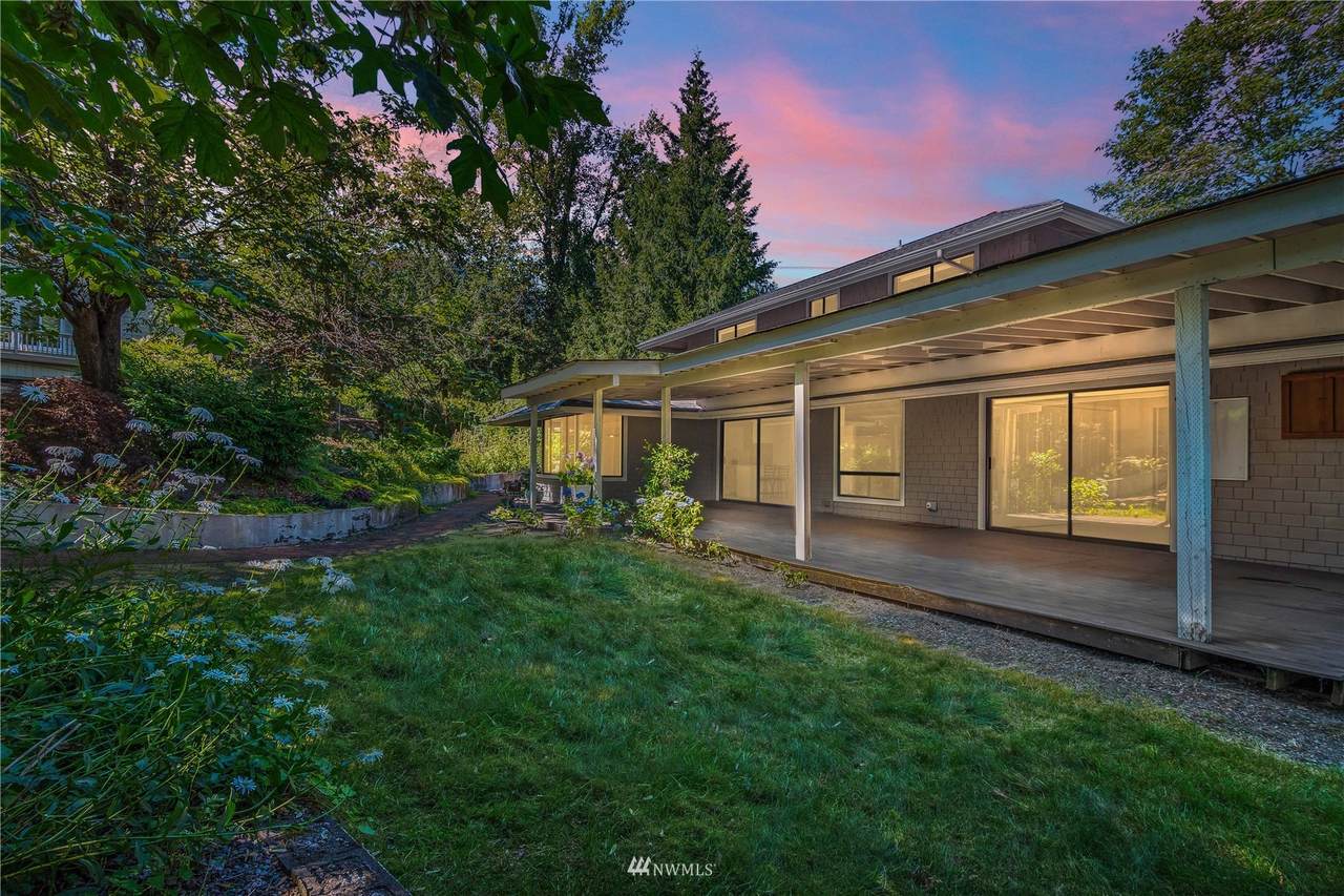 21241 SE 258th Street - Photo 1