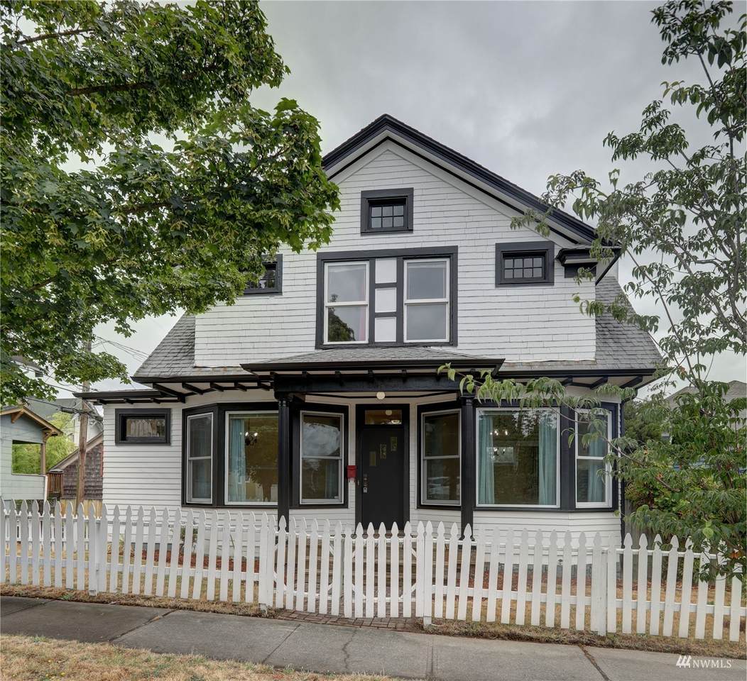 1507 9th Street - Photo 1