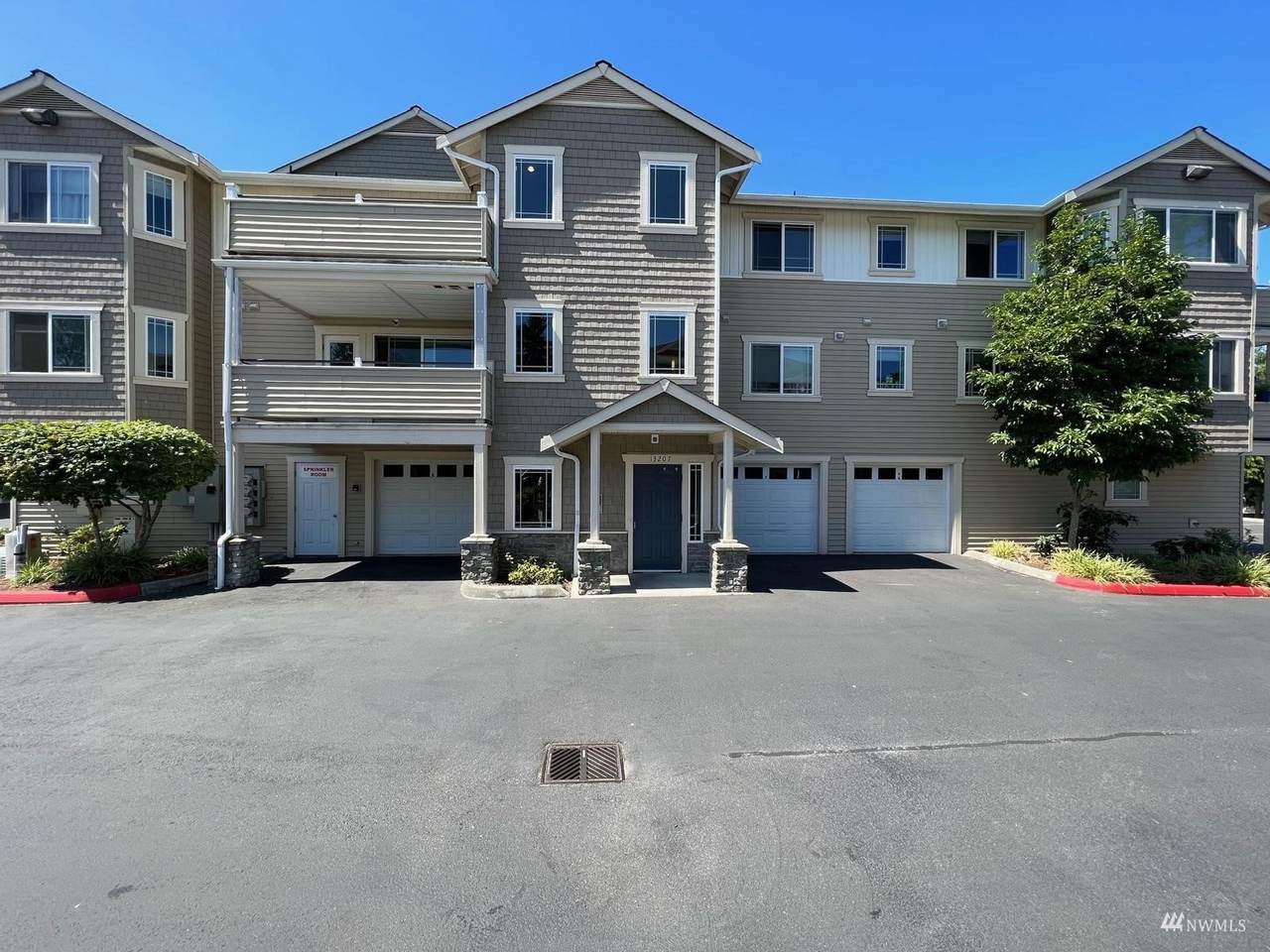 13207 97th Avenue - Photo 1