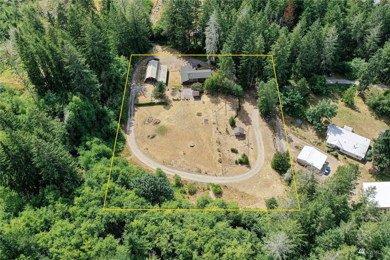 10821 167th Avenue - Photo 1