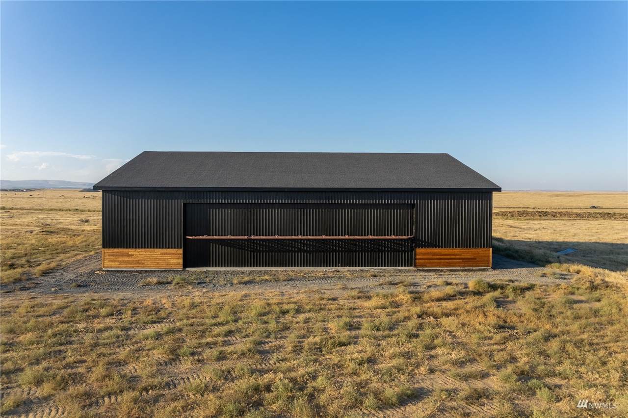 12385 Drumheller Road - Photo 1