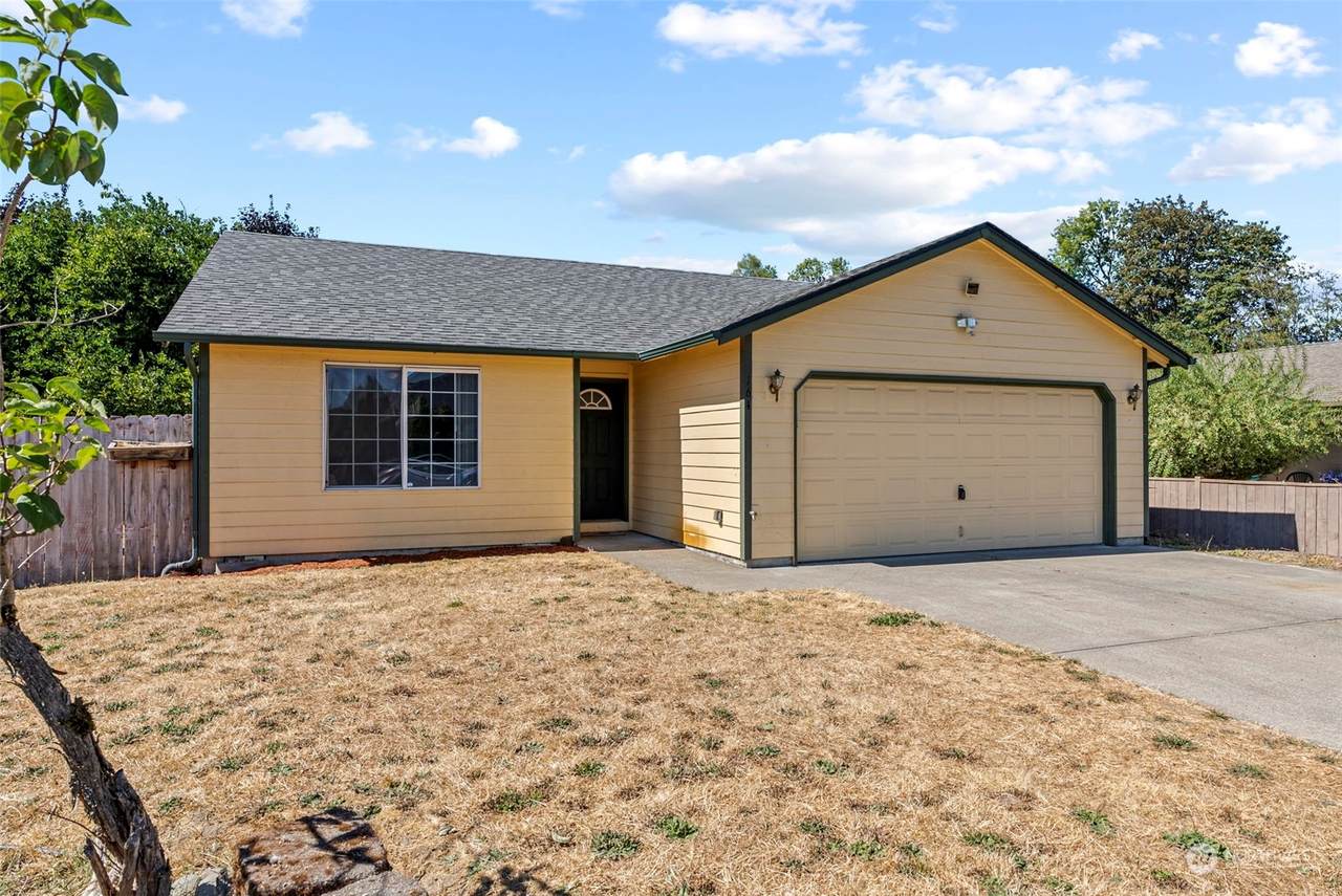 164 Boardwalk Way - Photo 1