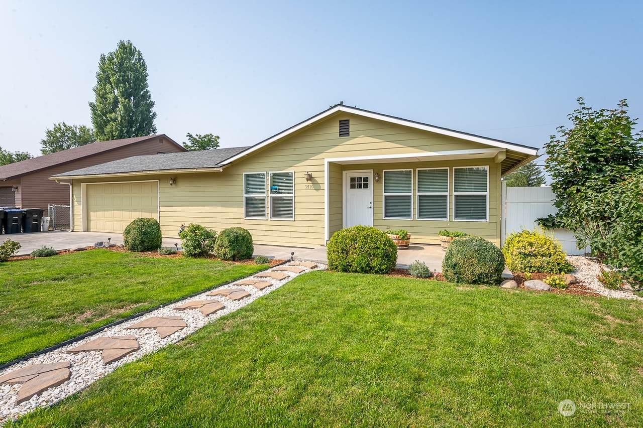 2116 Belair Drive - Photo 1