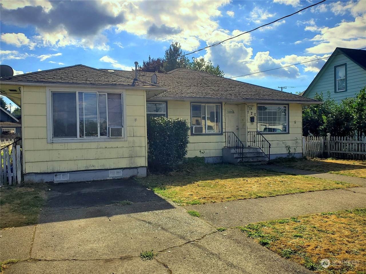 720 Chestnut Street - Photo 1