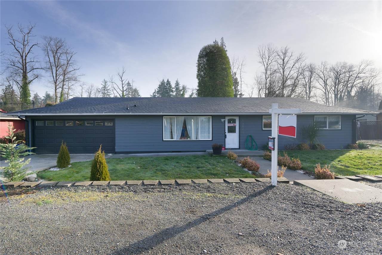 13823 4th Avenue - Photo 1
