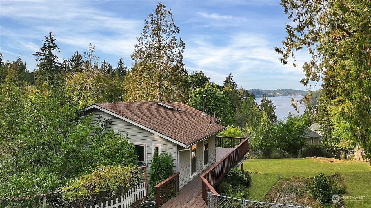 2412 Crestridge Drive - Photo 1