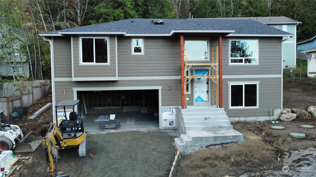 761 Sumerset Way - Photo 1