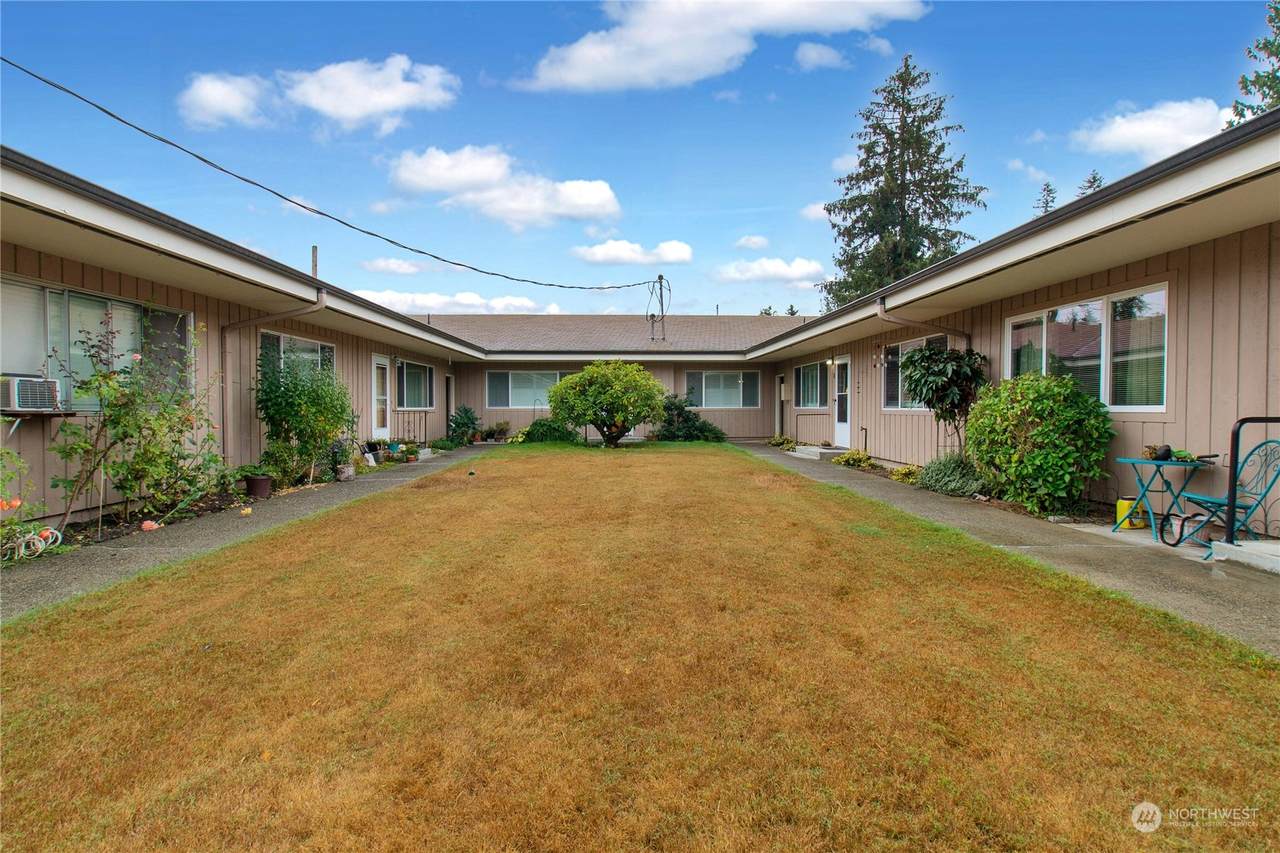 3505 Central Street - Photo 1