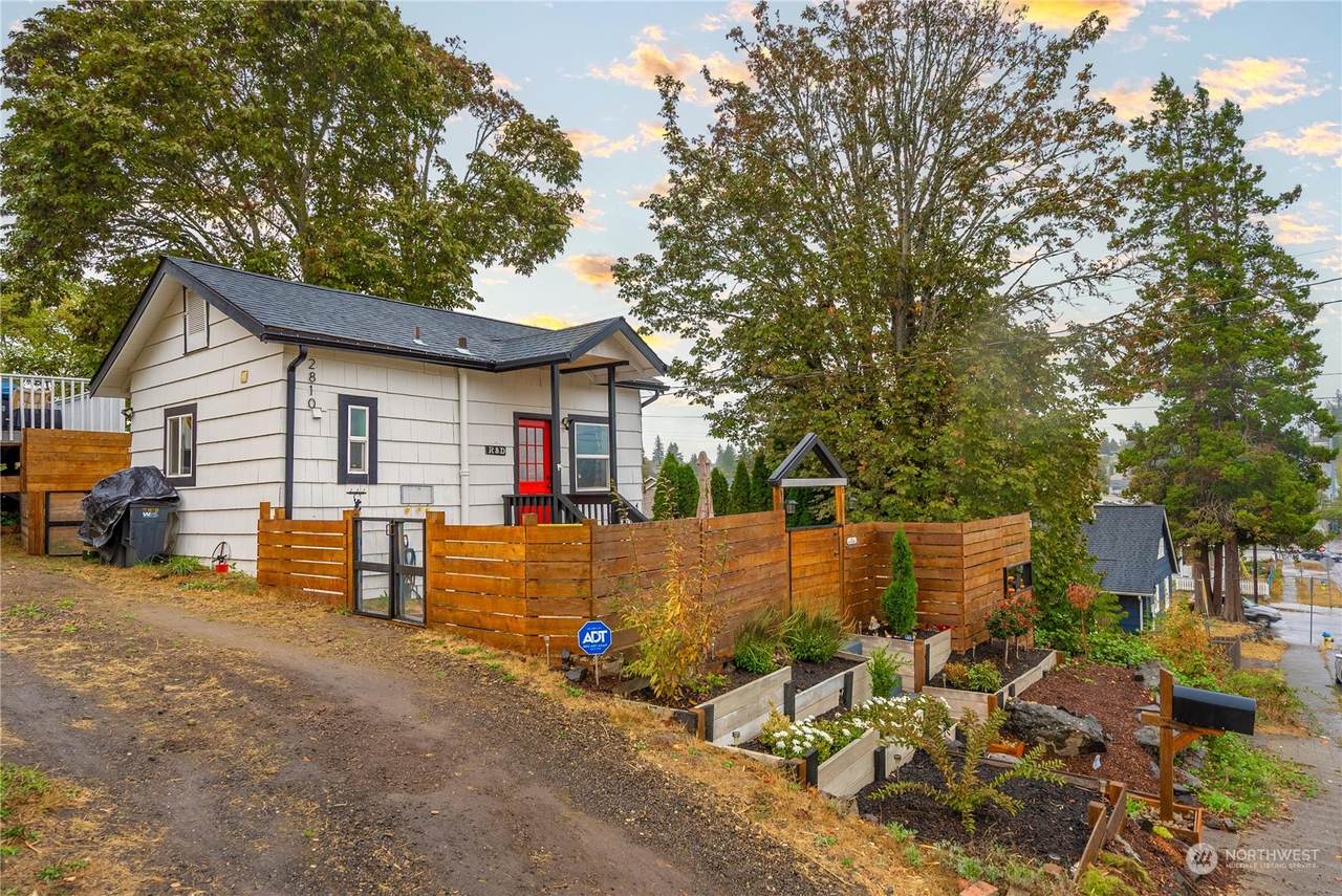 2810 1st Street - Photo 1