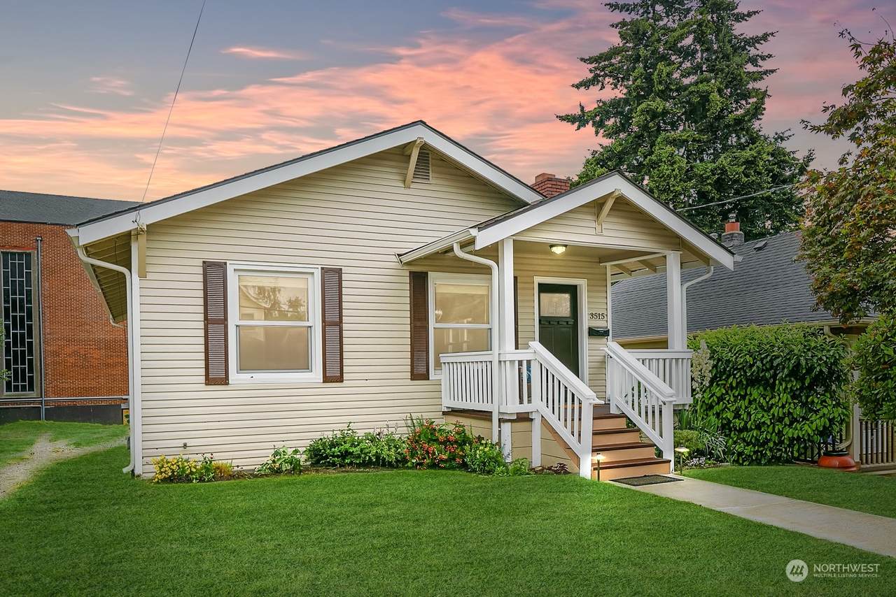 3515 Austin Street - Photo 1