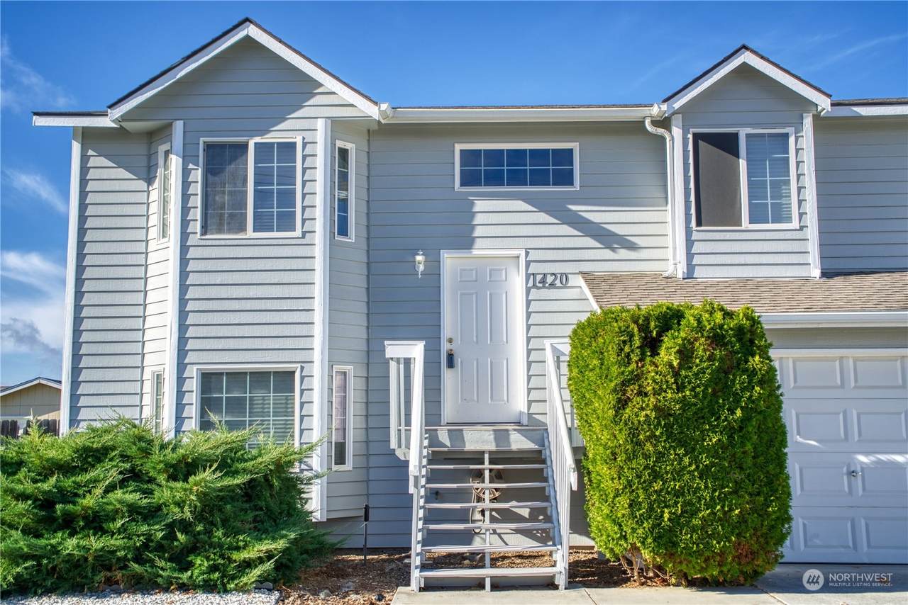 1420 Monroe Street - Photo 1