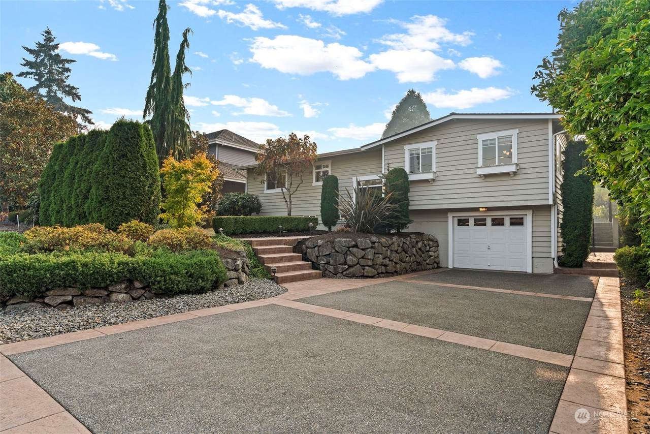 535 16th Avenue - Photo 1