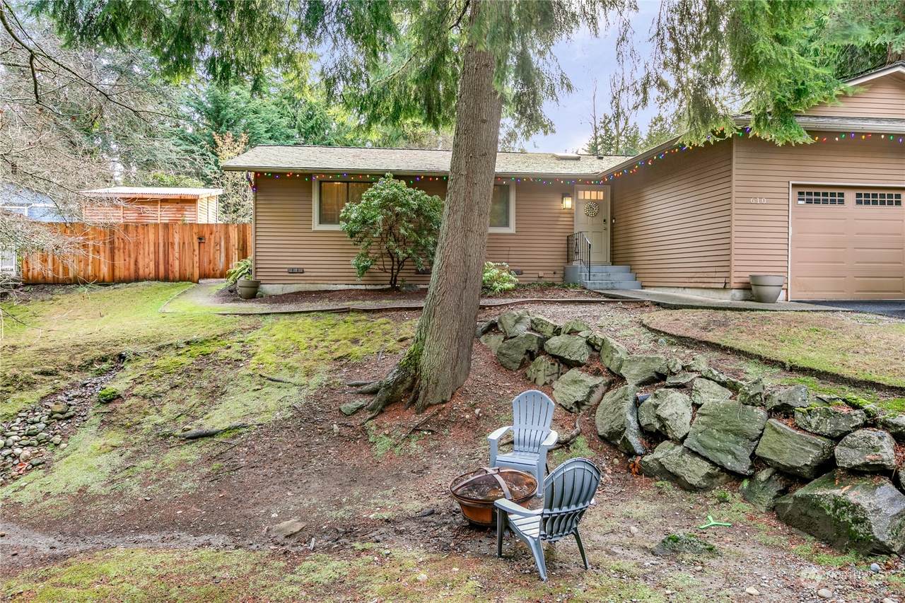 610 Mountainside Drive - Photo 1