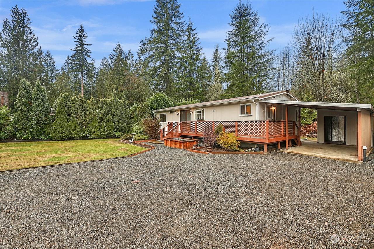 20729 Loop View Drive - Photo 1