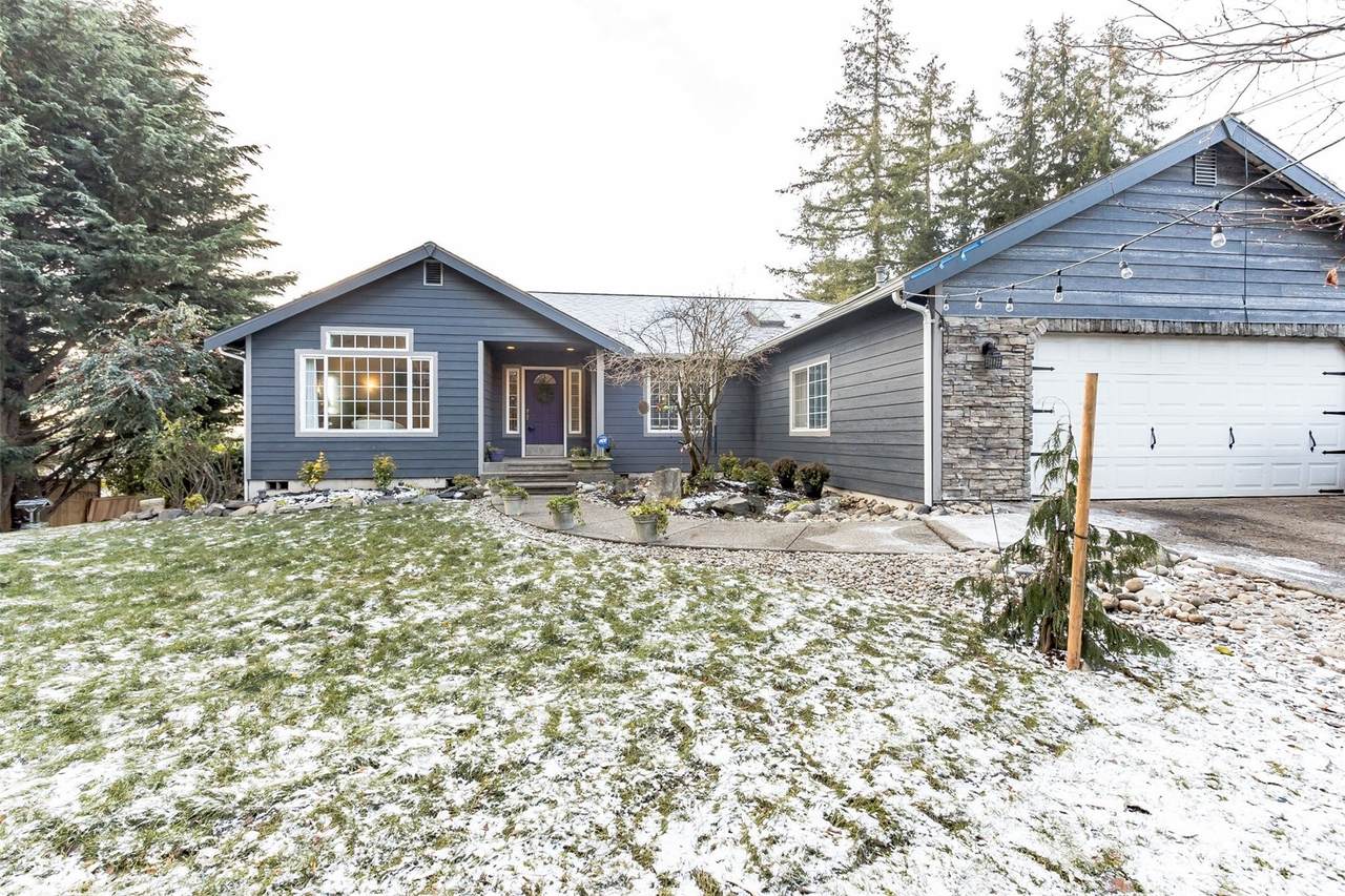 8411 182nd Avenue - Photo 1