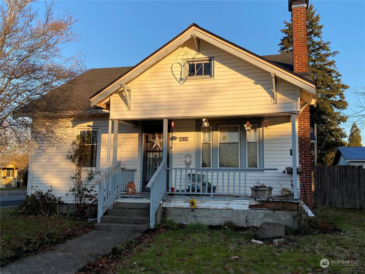 928 F Street - Photo 1