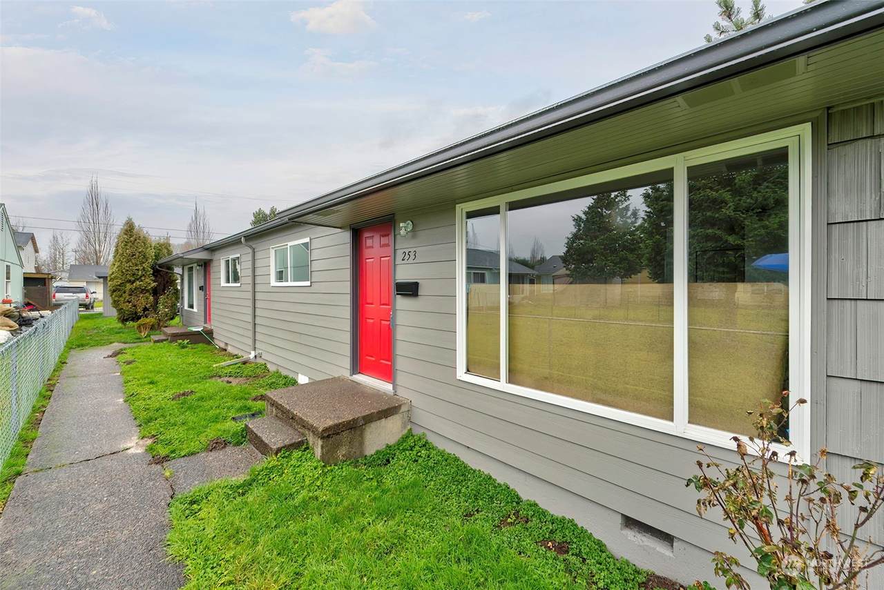 251 Cypress Street - Photo 1