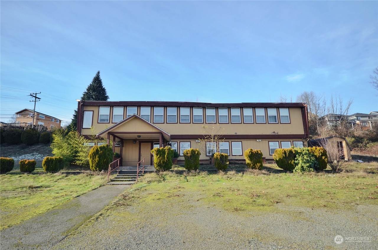 2900 SW Myrtle Street - Photo 1