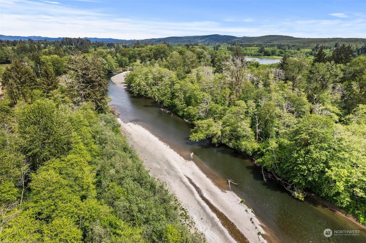 60 Joy Lane - Photo 1