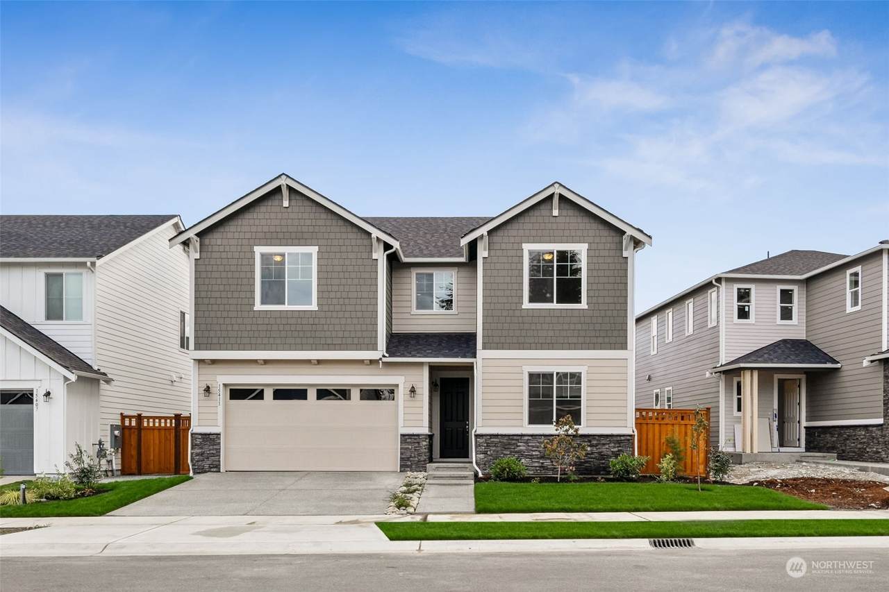 15411 205th Avenue - Photo 1