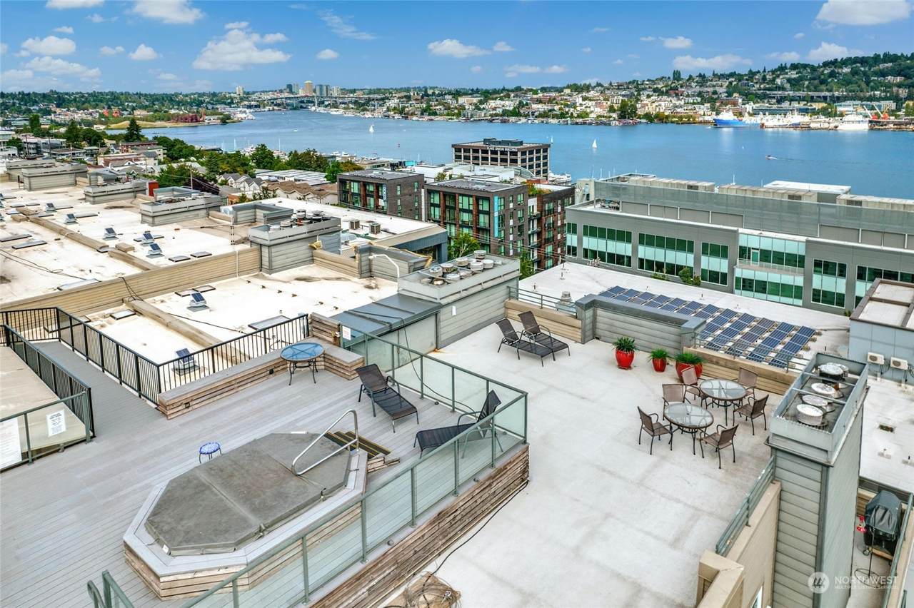 1504 Aurora Avenue - Photo 1