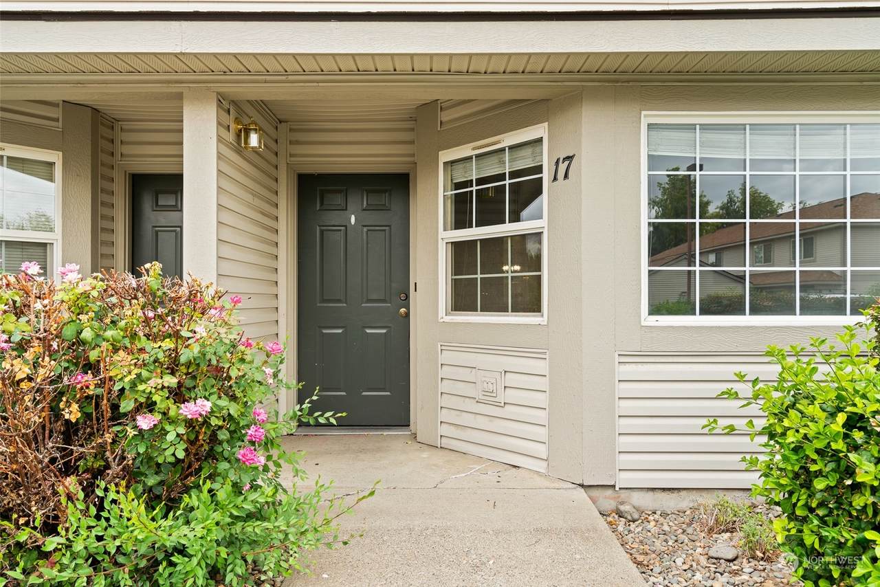209 18th Avenue - Photo 1