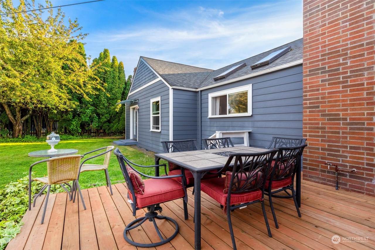 2736 Nome Street - Photo 1