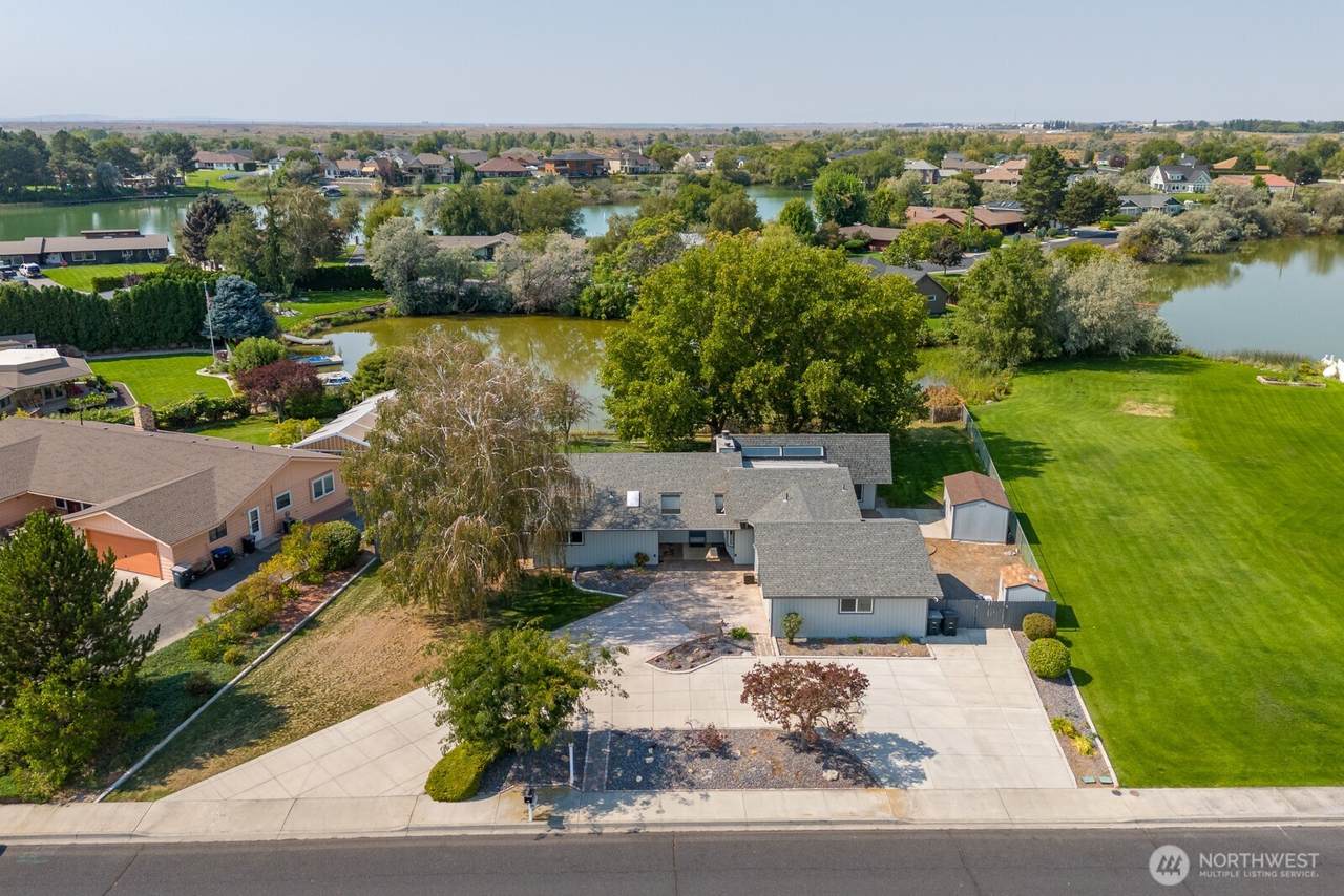 951 Laguna Drive - Photo 1