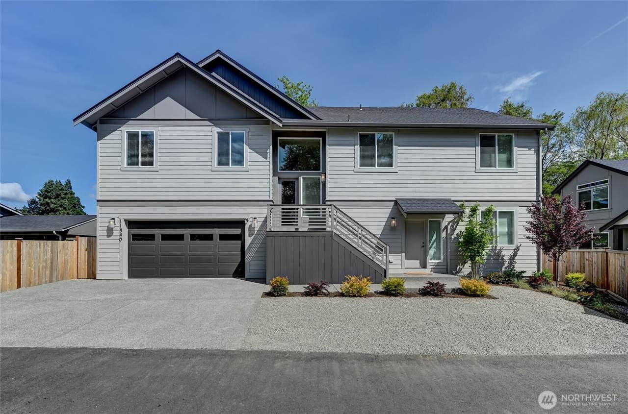 11840 44th Avenue - Photo 1