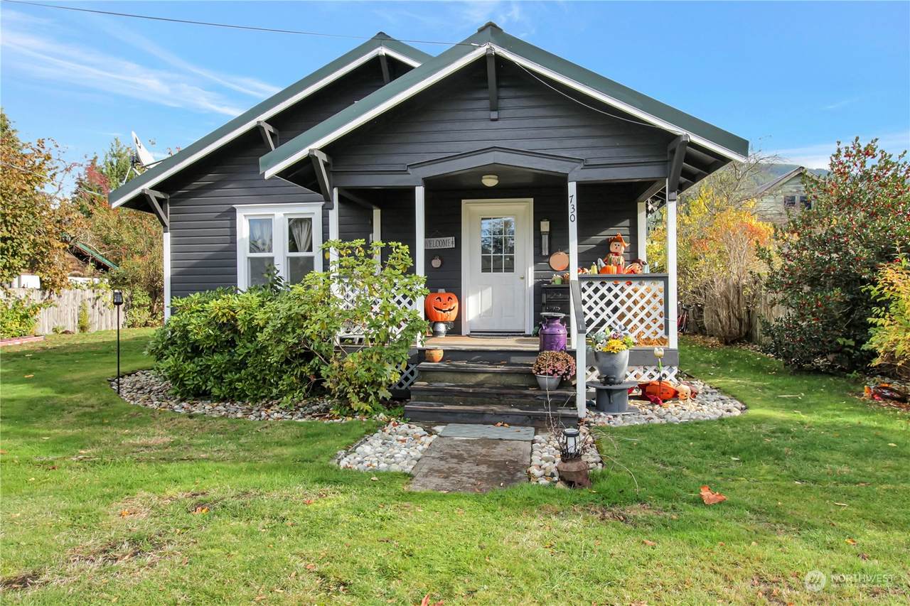730 S Emens Avenue - Photo 1