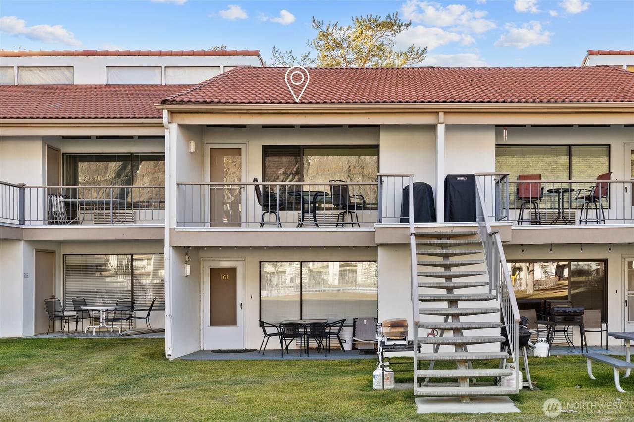 8903 Crescent Bar Road - Photo 1