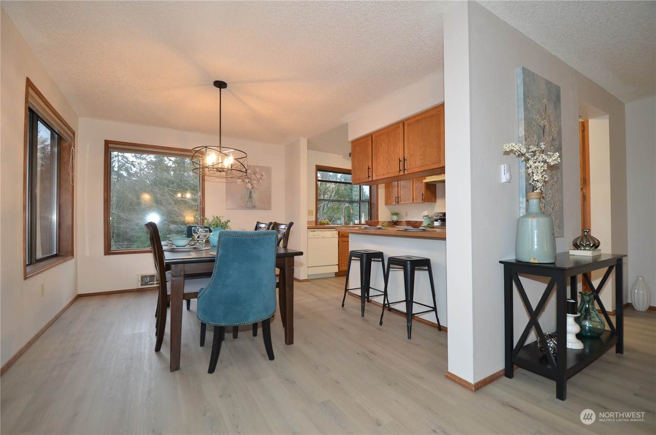 https://bt-photos.global.ssl.fastly.net/nwmls/1280_boomver_2_2324119-1.jpg
