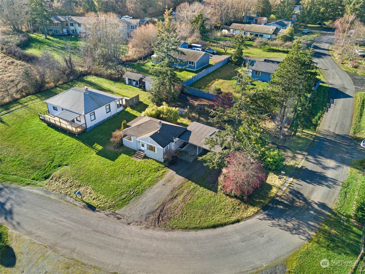 735 Harbor Street - Photo 1