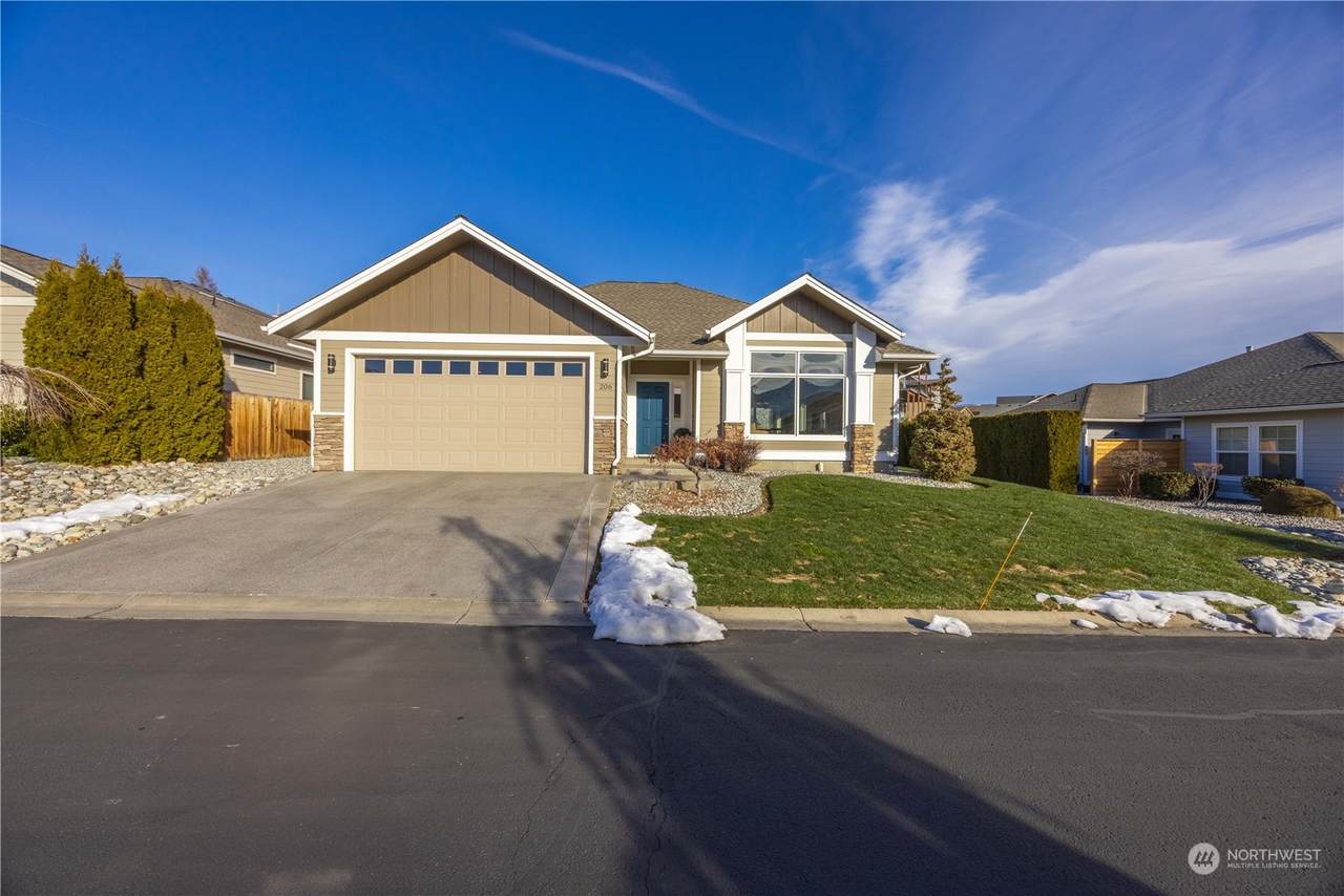 206 Village Drive - Photo 1