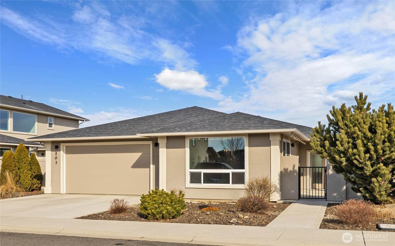 203 Chason Avenue - Photo 1